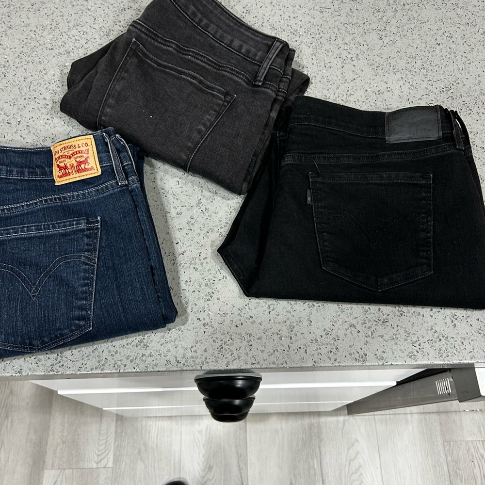 Levi's Women’s Black and Blue Jeans